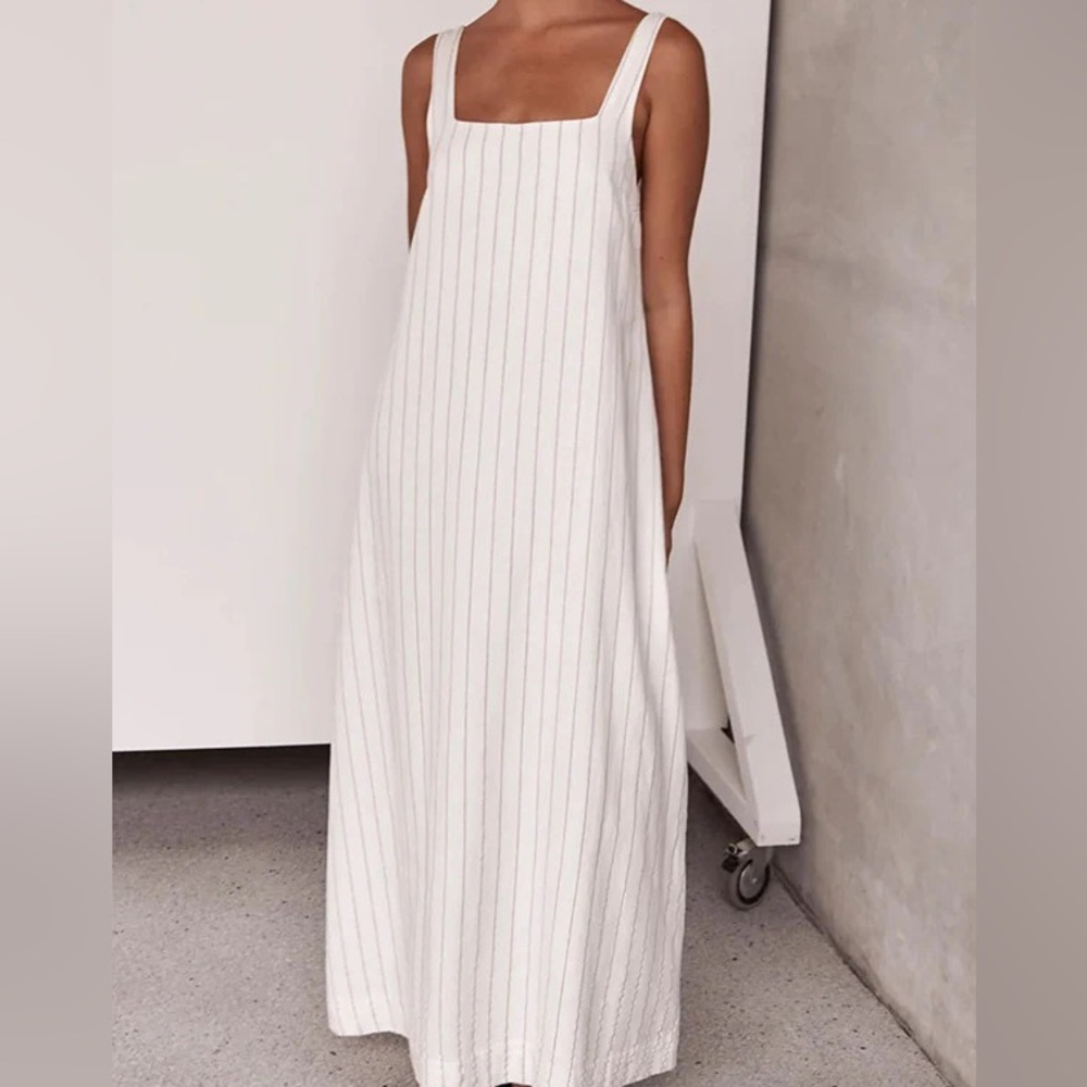 LINED DRESS